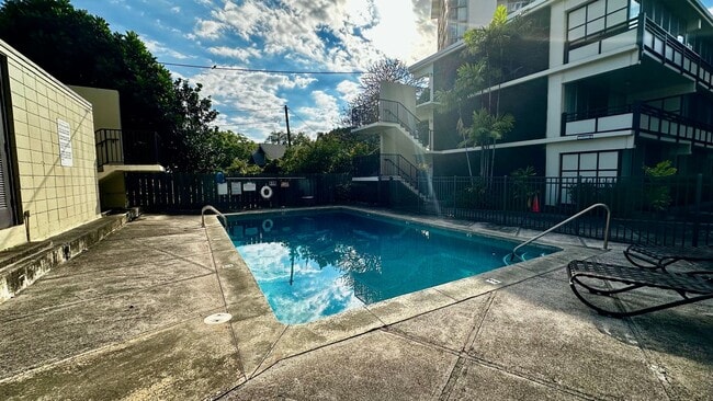 Building Photo - Available June 9th - Ideally Located 1 Bedroom, 1 Bath, with 1 Assigned Parking Stall in Makiki