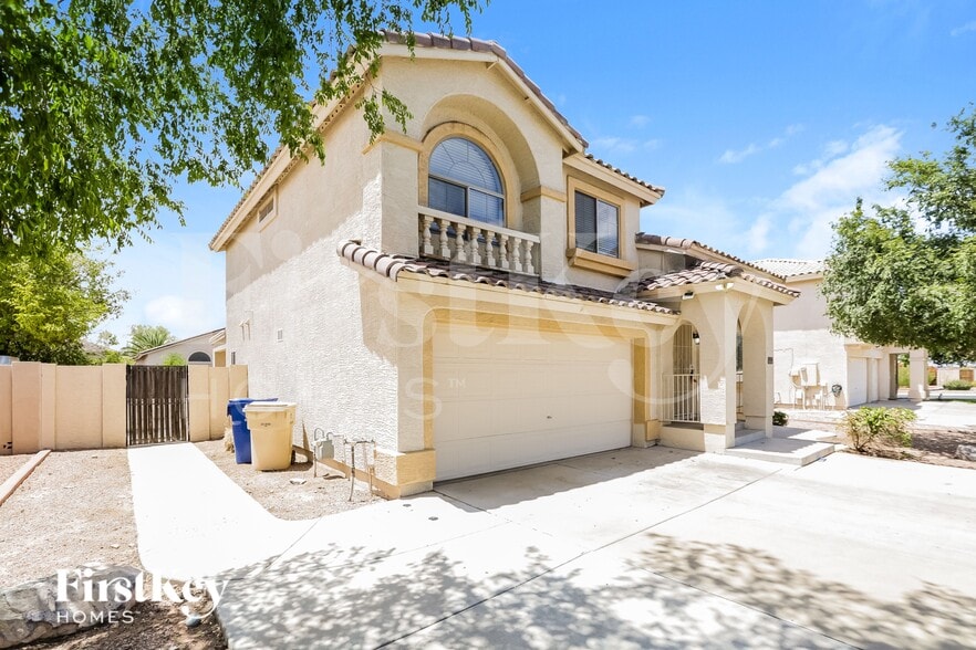 Building Photo - 7963 W Marlette Ave