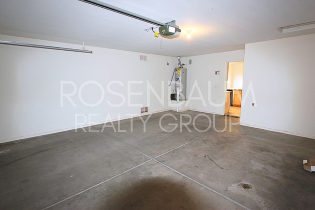 Building Photo - Charming 3-beds, 2-baths home in Wigwam Cr...