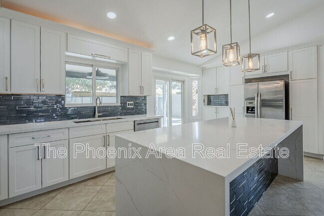 Building Photo - 3778 E Acoma Dr