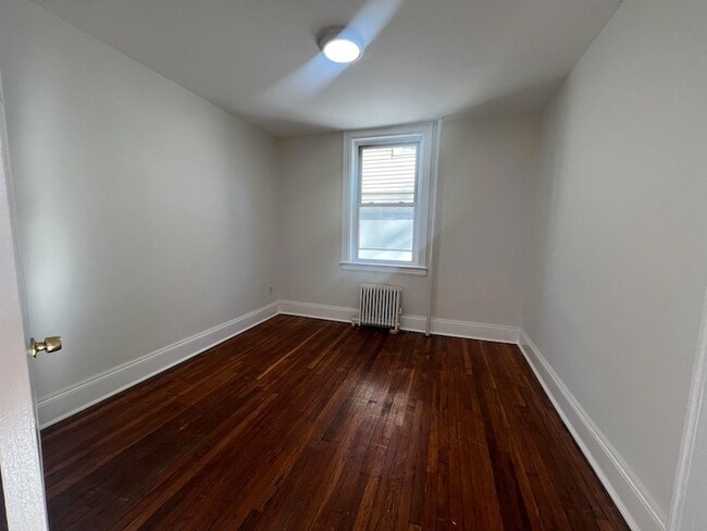 Building Photo - 197 Lafayette Pl