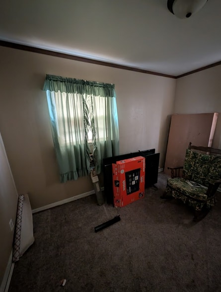 Building Photo - 2120 S 15th St