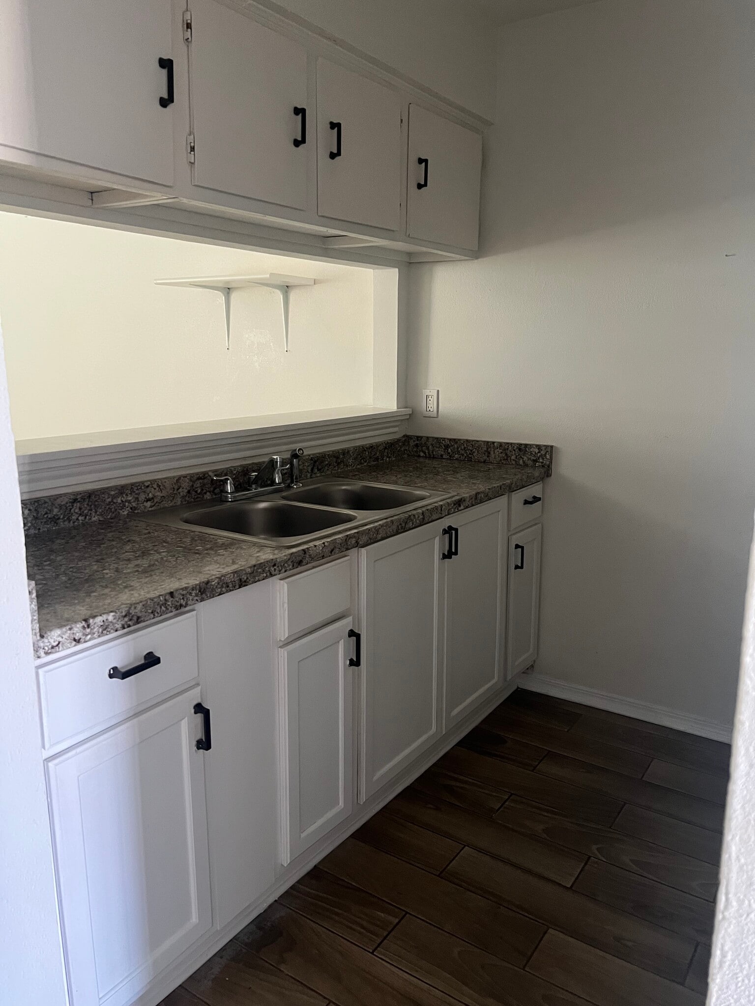 Building Photo - 2762 Panama St