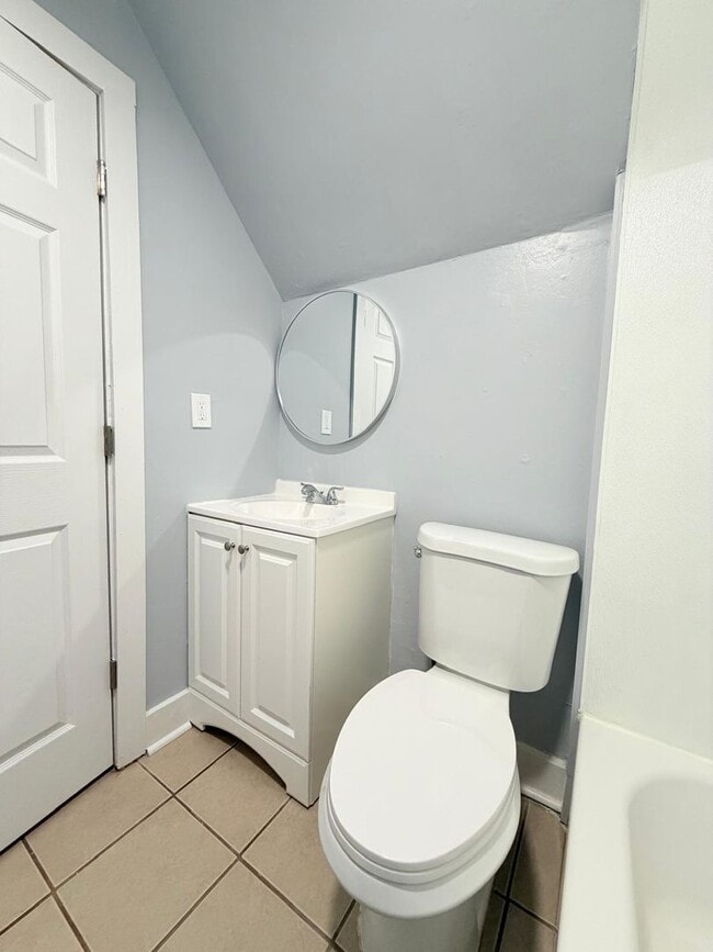 Building Photo - 39 Farren Ave