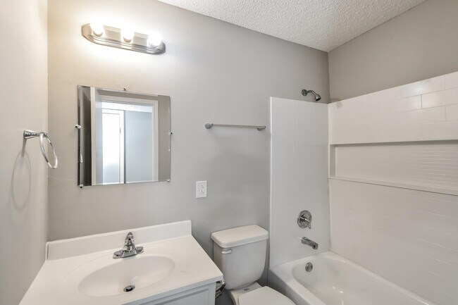Building Photo - 3512 Chevron Cove