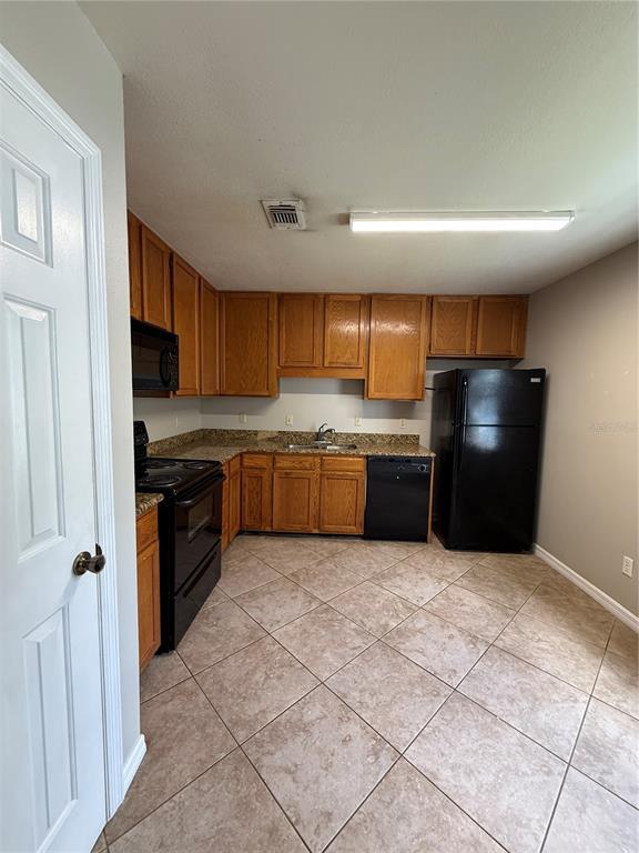Building Photo - 1203 Clubside Dr