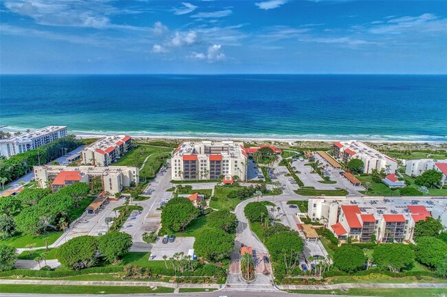 Building Photo - 1945 Gulf of Mexico Dr