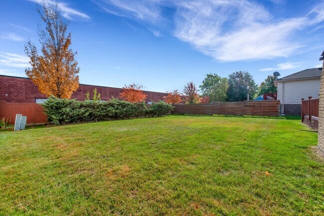 Building Photo - 197 Kings Way