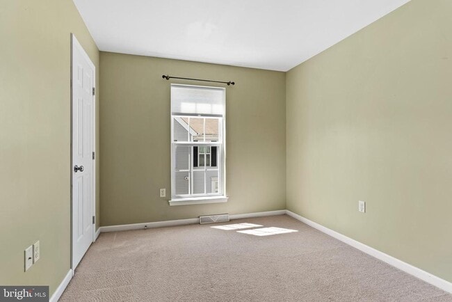 Building Photo - 3030 Meridian Cmns