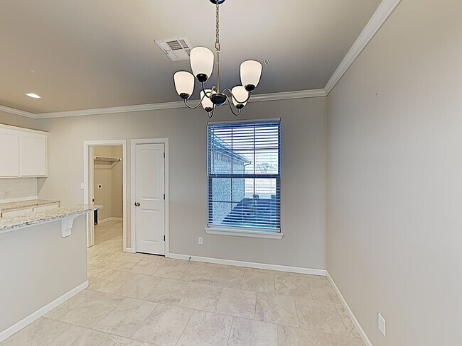 Building Photo - A Very Nice 4 Bedroom 2 Bath Home with 3 C...