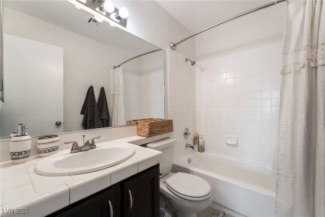 Building Photo - 2717 Lovington Dr