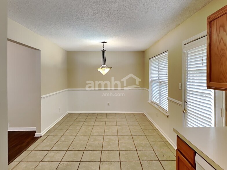 Building Photo - 13314 Michael Lynn Rd