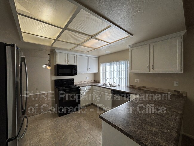 Building Photo - 3980 E Phillips Cir