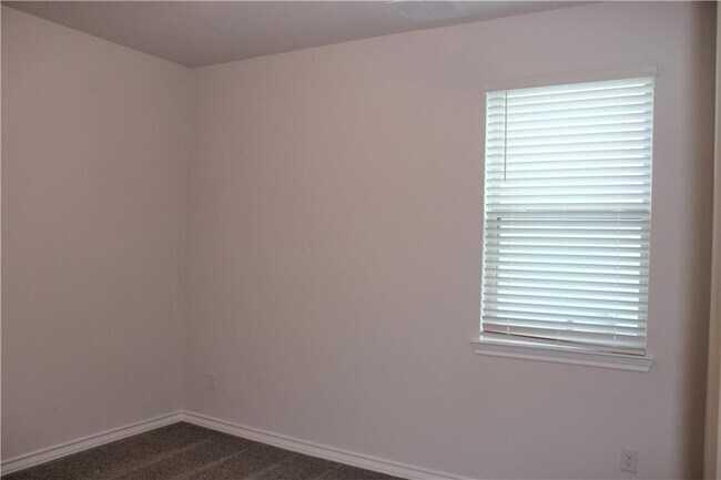 Building Photo - 344 Capstone Rd