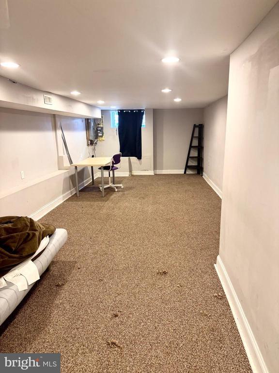 Building Photo - 1524 Fontain St