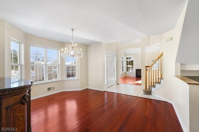 Building Photo - 12 Woodmont Dr