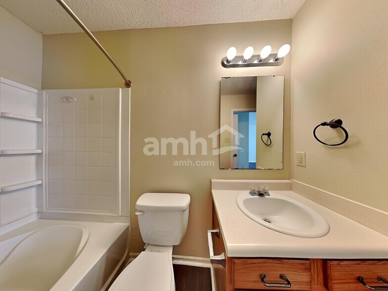 Building Photo - 10325 Carrington Way