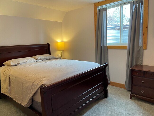 Building Photo - Cozy 1 Bed/1 Bath