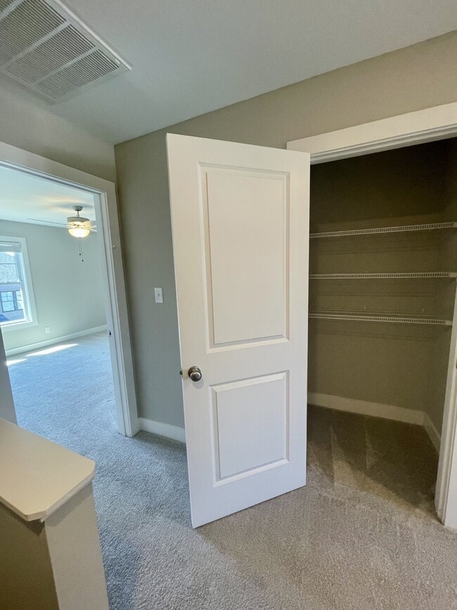 Building Photo - 45 High St