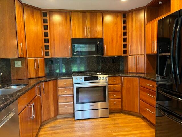 Building Photo - 921 Lennox St