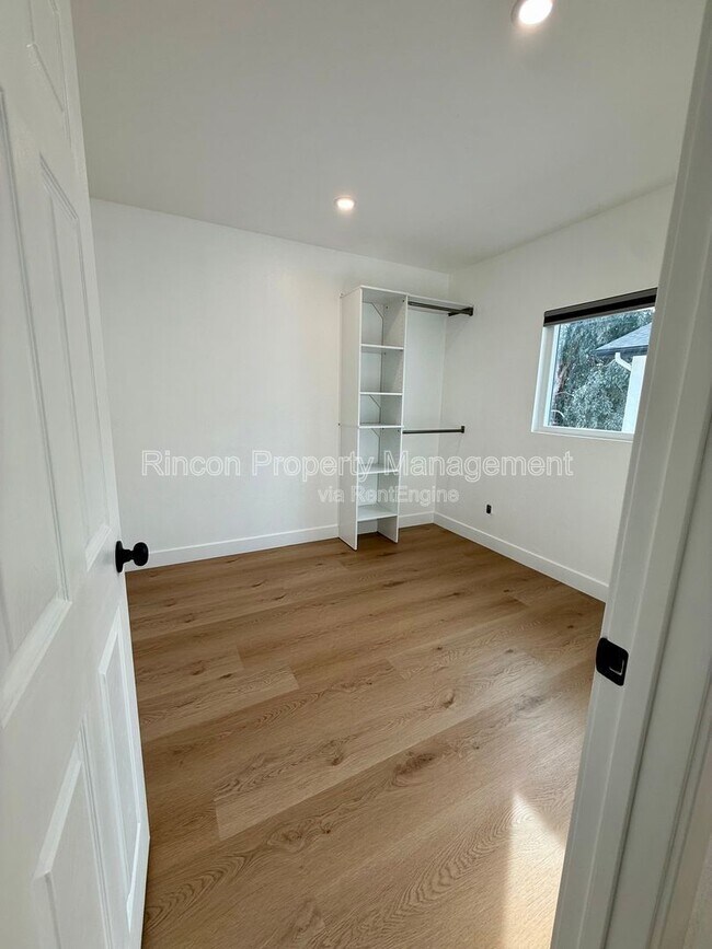 Building Photo - 607 Lemon Way