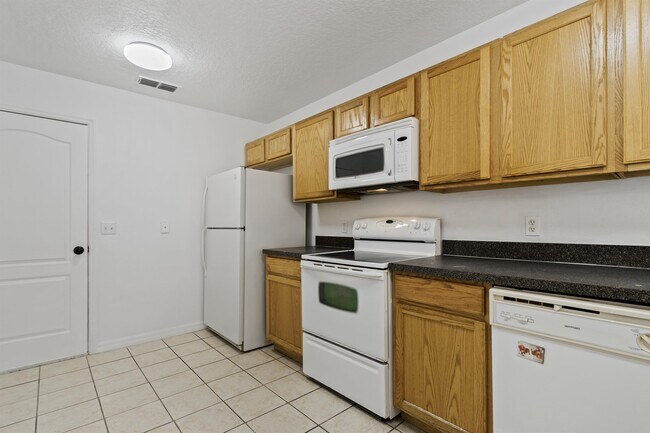 Building Photo - 108 Sundown Ct