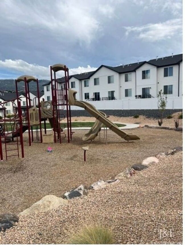 Building Photo - 2971 W Lewis Loop