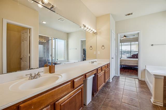 Building Photo - 5424 Childress Dr