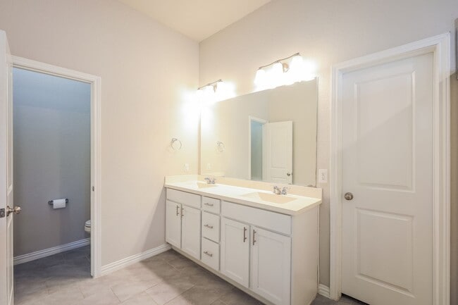 Building Photo - 4-Bedroom Home Near SeaWorld & Alamo Ranch | Easy Access to 1604, 151 & Lackland AFB |