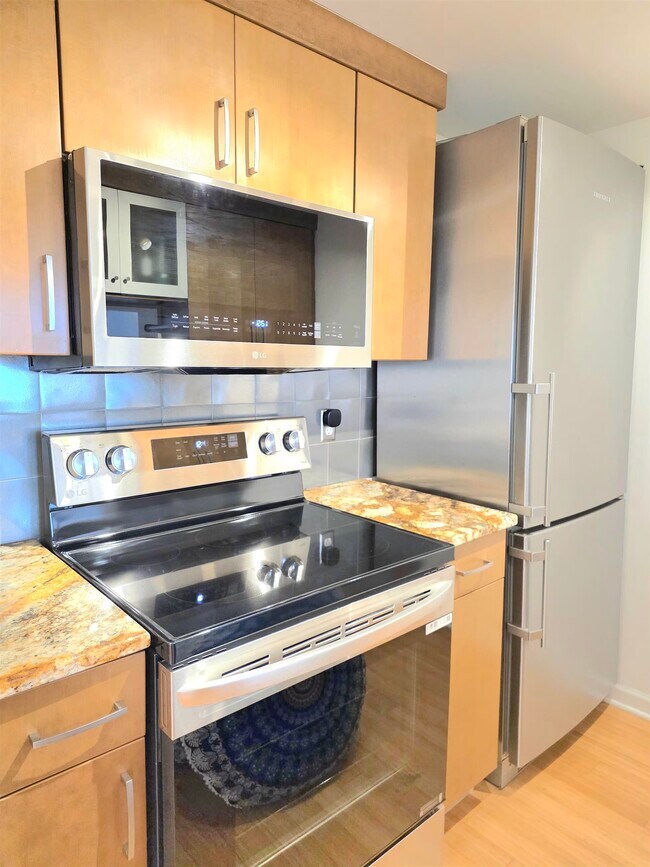 Building Photo - 20 2nd street WASHINGTON St