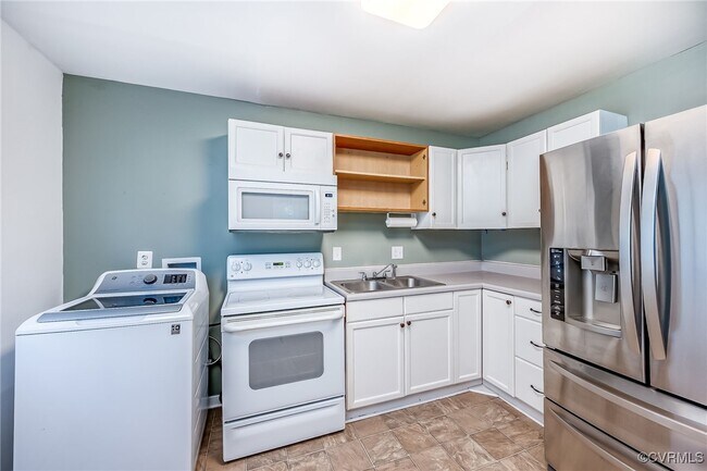 Building Photo - 4836 Burtwood Ln