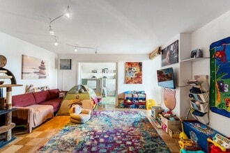 Building Photo - 6040 BLVD E