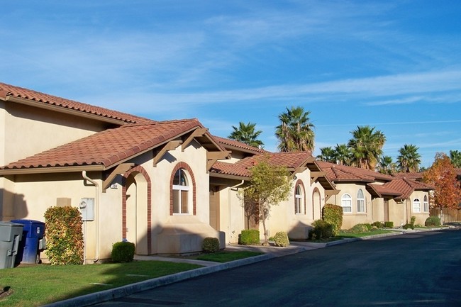 Building Photo - Villa Palmilla