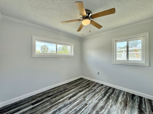 Building Photo - 5045 Osprey Ln