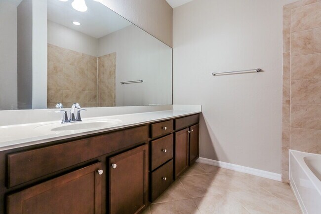 Building Photo - 7290 Ketch Pl