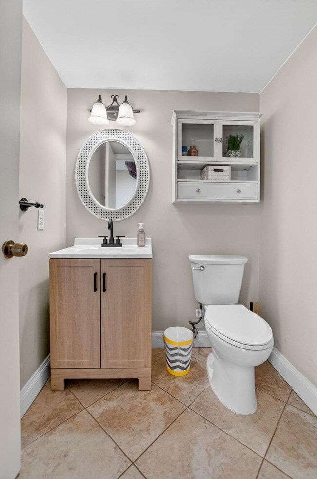 Building Photo - 243 NW 45th Ave