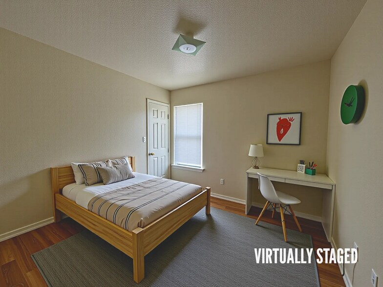 Building Photo - 2808 Cantabrian Dr