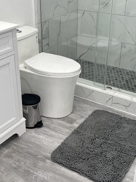 New Bathroom - 19009 Sherman Way