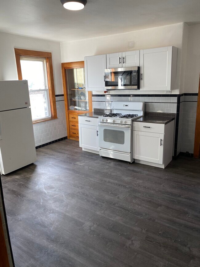 10 Merrifield St 10 Merrifield St Worcester MA 01605 Apartment Finder