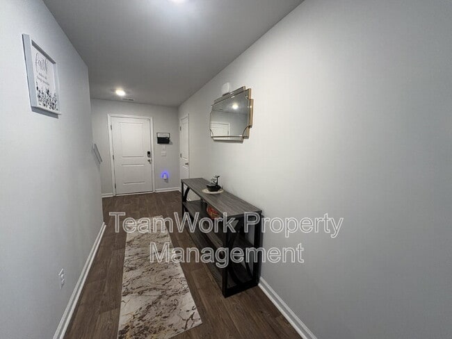 Building Photo - 107 Orchid Bloom Cir