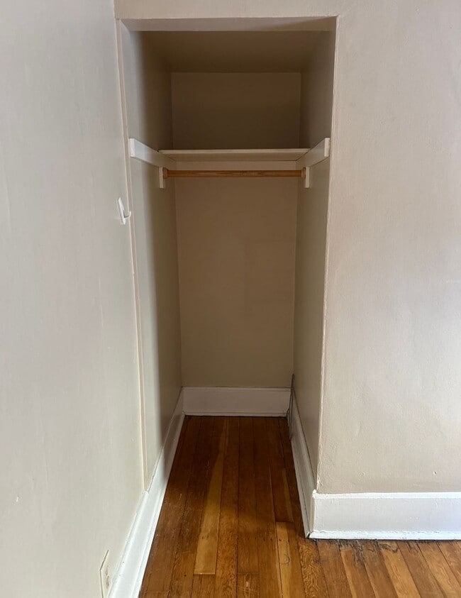 Building Photo - 2359 S KK Ave