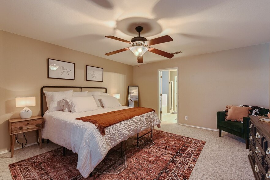 Building Photo - 10430 Tiger Field