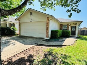 Building Photo - 8420 Twiggy Ln