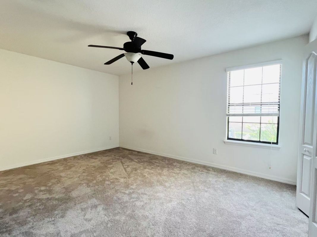 Building Photo - 1651 Smokey Oak Way