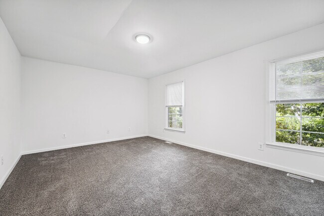 Building Photo - 6101 Highcastle Ct