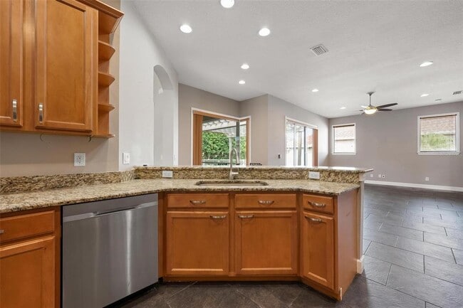 Building Photo - 6105 47th St E