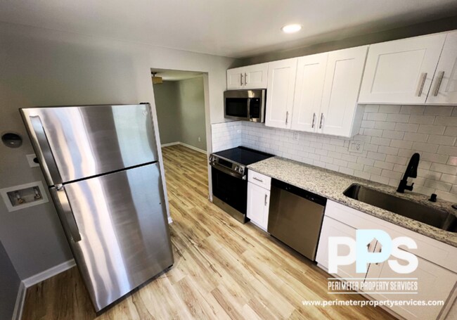 Building Photo - 605 Paines Ave NW