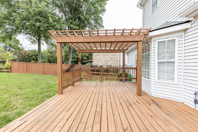 Building Photo - 1135 Wedgewood Dr