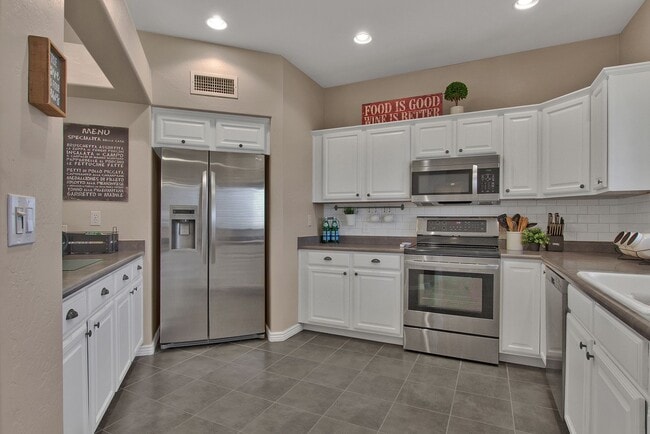Building Photo - Rates Vary: $2,495 - $4,995