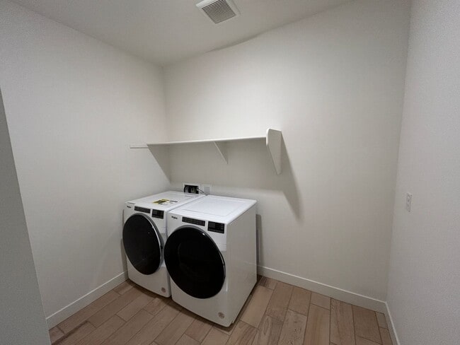 Building Photo - 11806 N Loma Linda St